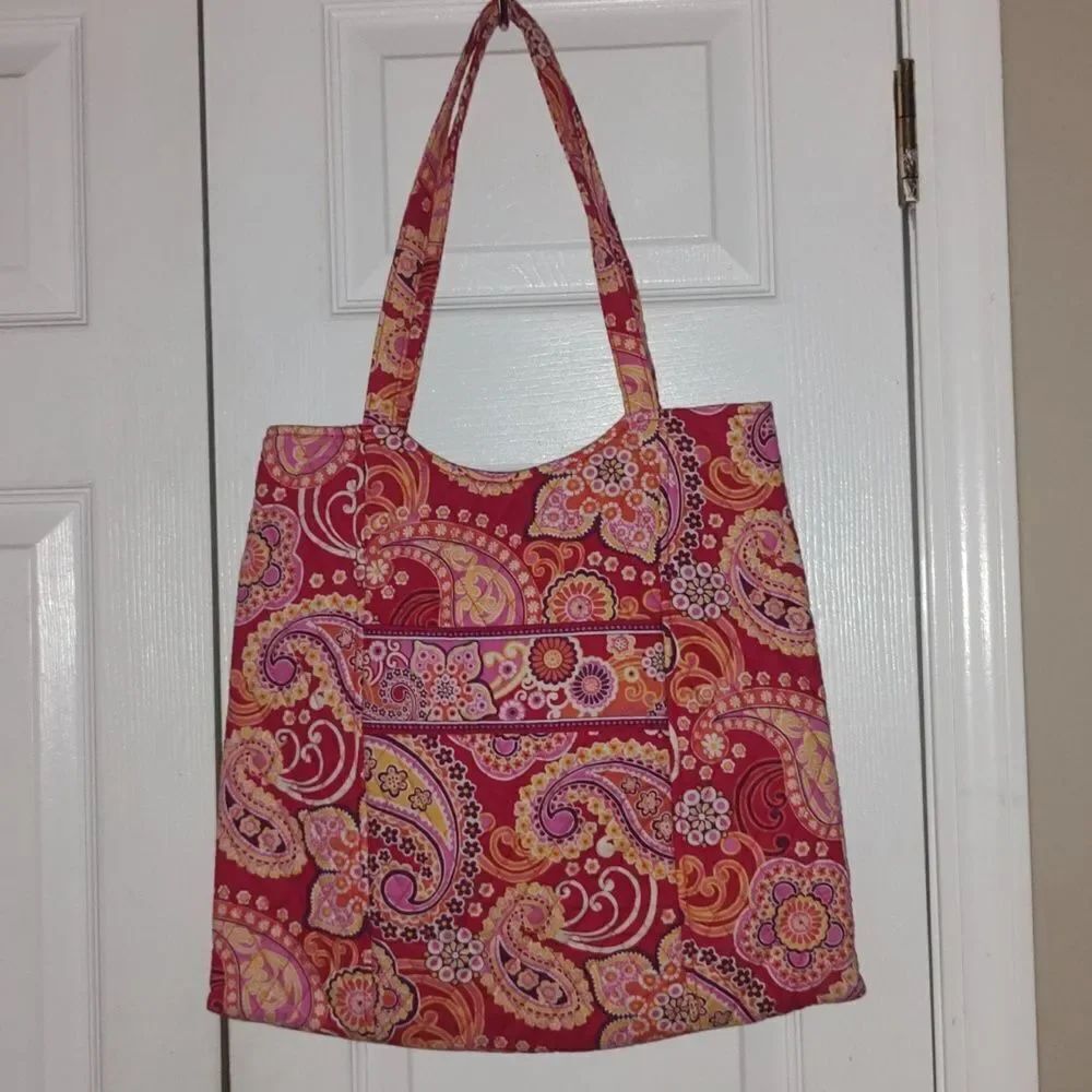 Vera Bradley Tote Bag Rasberry Fizz  Pattern Retired  NWOT